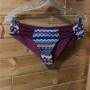 Cupshe Burgundy and Multicolor Geometric Bikini Bottom